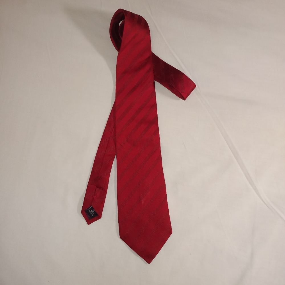 HALLMARK - Tie stripes style (100% silk)